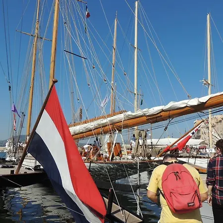 Tatil Evi Mit Blick Auf Grimaud